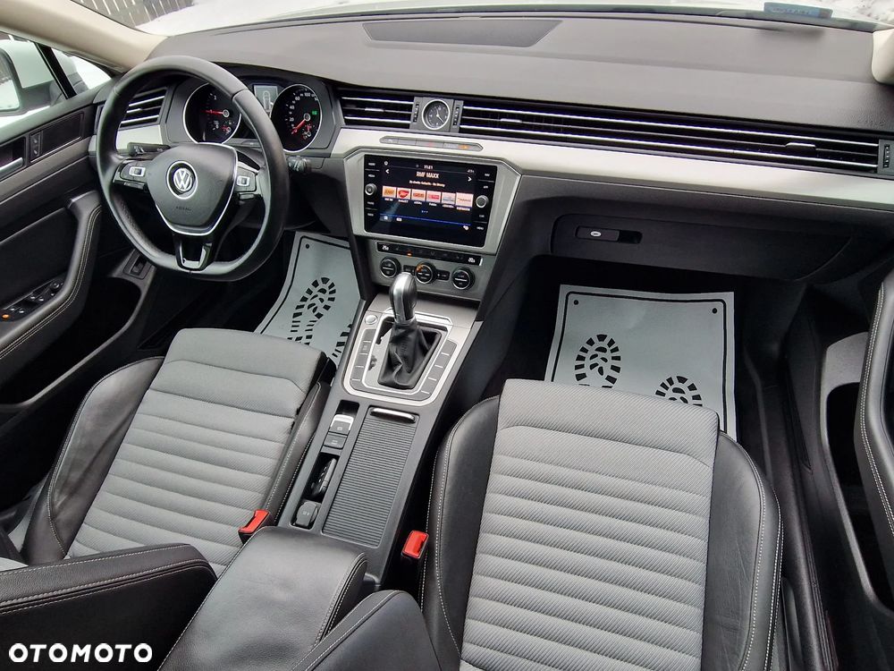 Volkswagen Passat 2.0 TDI DSG (BlueMotion Technology) Highline - 18