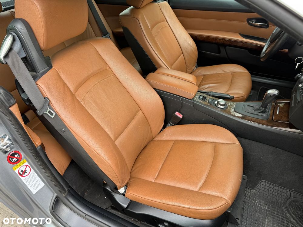 BMW Seria 3 325i Edition Exclusive - 11