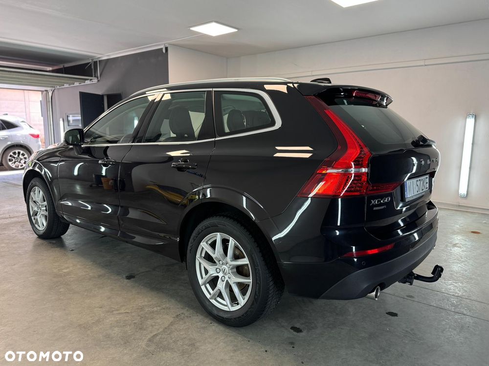 Volvo XC 60 D4 Momentum Pro - 20