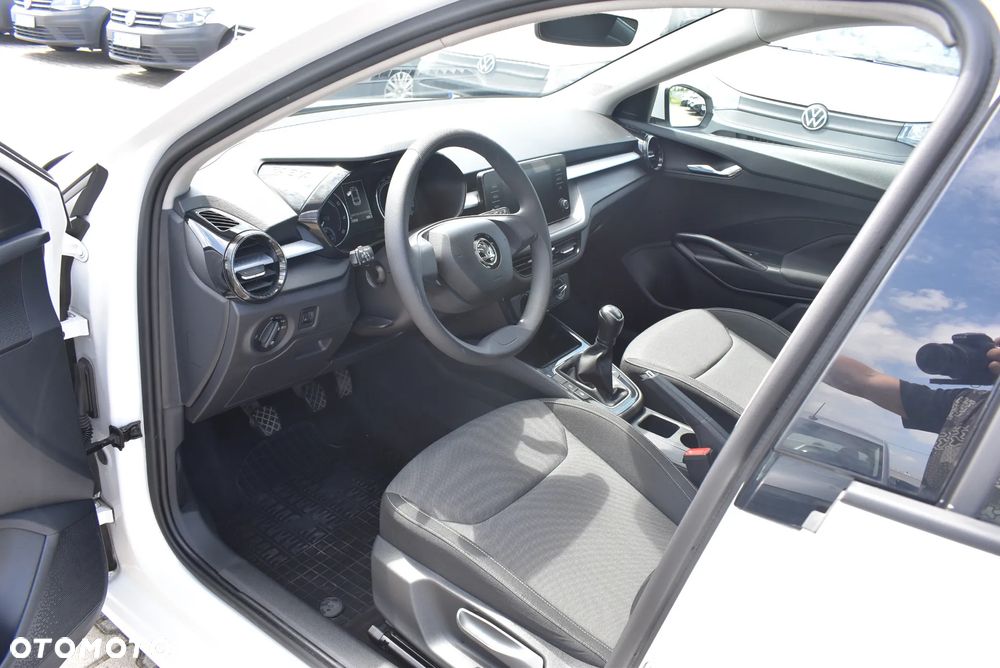 Skoda Fabia 1.0 Ambition - 10