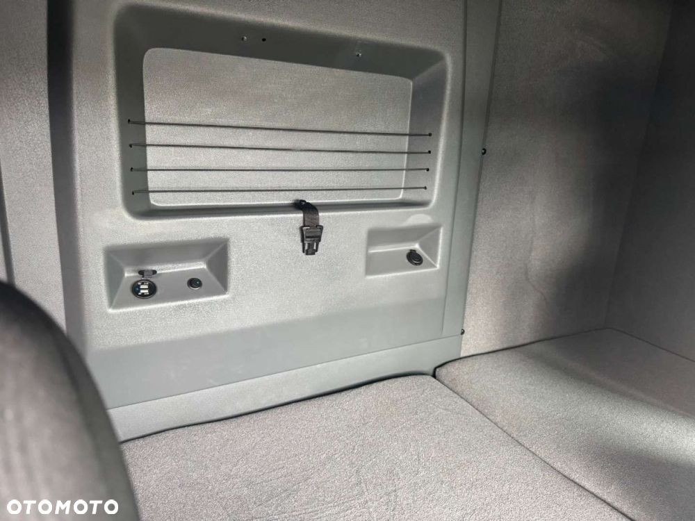 Renault Master 10 europalet  Sypialka XL - 28