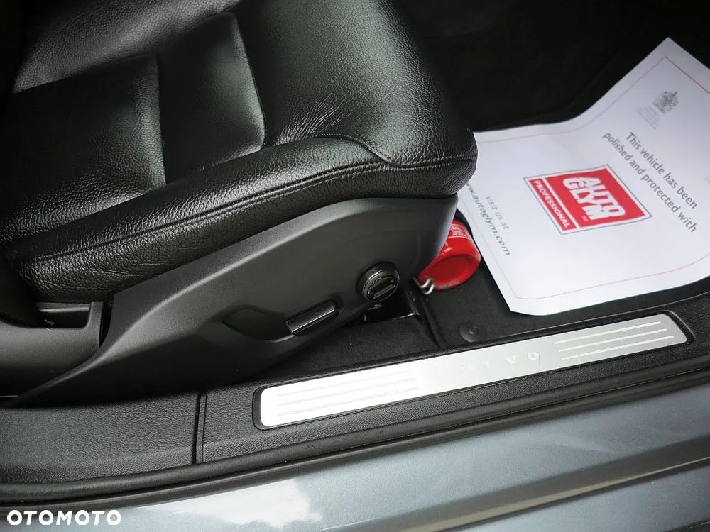 Volvo V60 D3 Momentum - 21