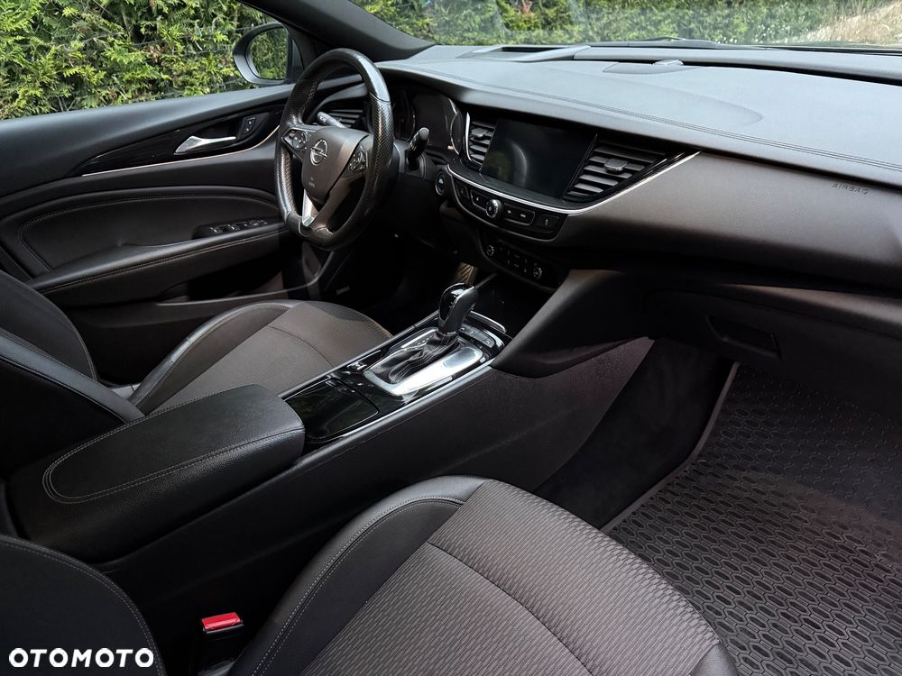 Opel Insignia 2.0 T 4x4 Elite S&S - 11