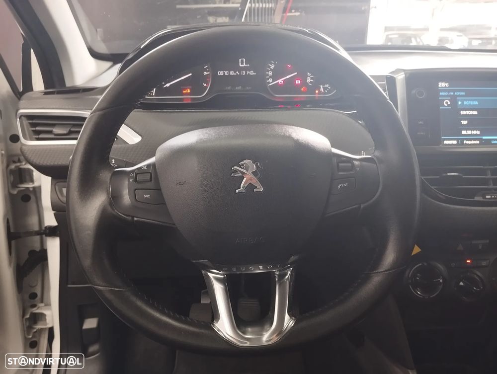Peugeot 2008 1.2 PureTech Style - 18