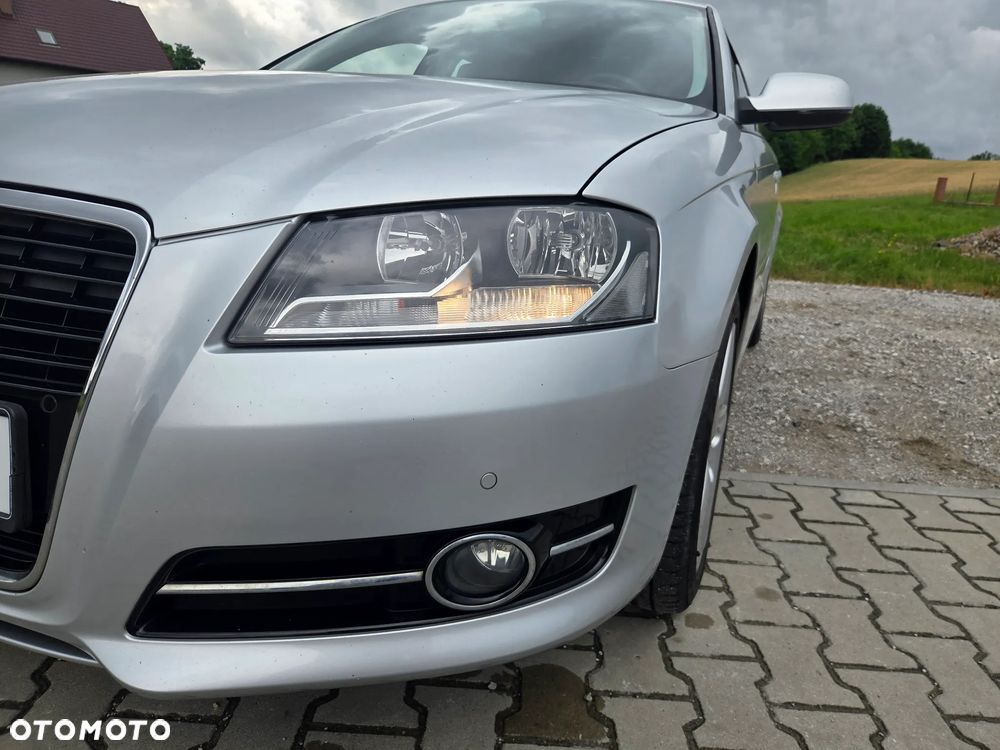 Audi A3 Sportback 1.8 TFSI Quattro Ambiente - 9