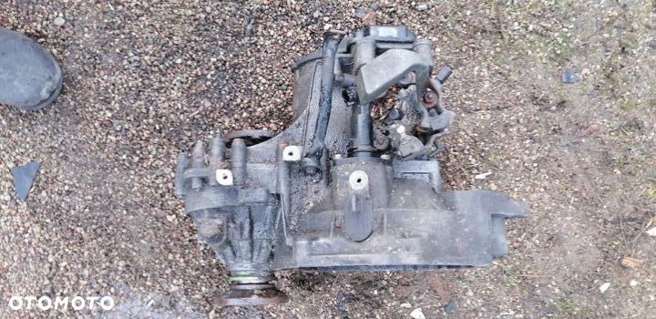 Volkswagen golf passat bora beetle 2,0 benzyna  skrzynia biegów EBP - 3