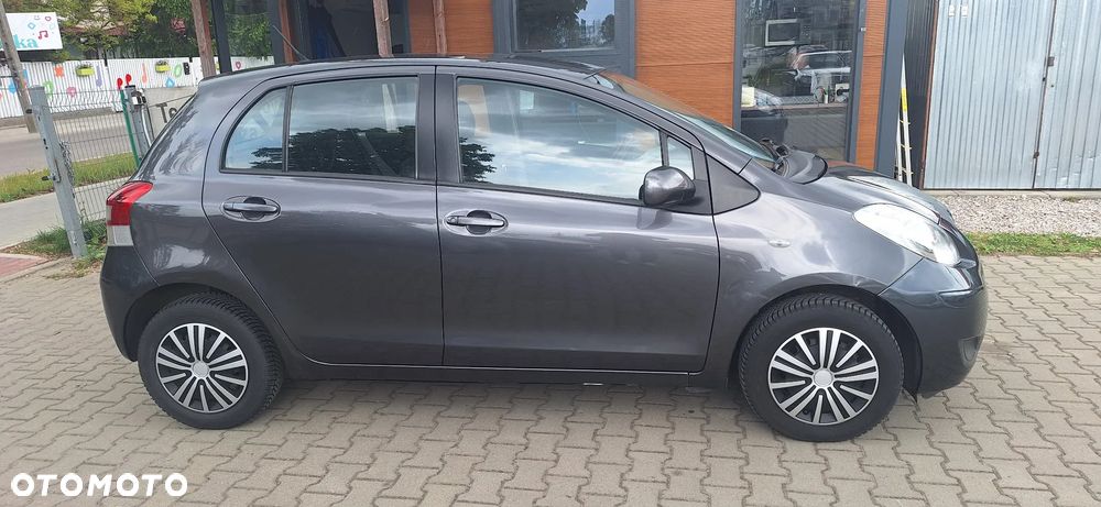 Toyota Yaris 1.0 Luna EU5 - 4