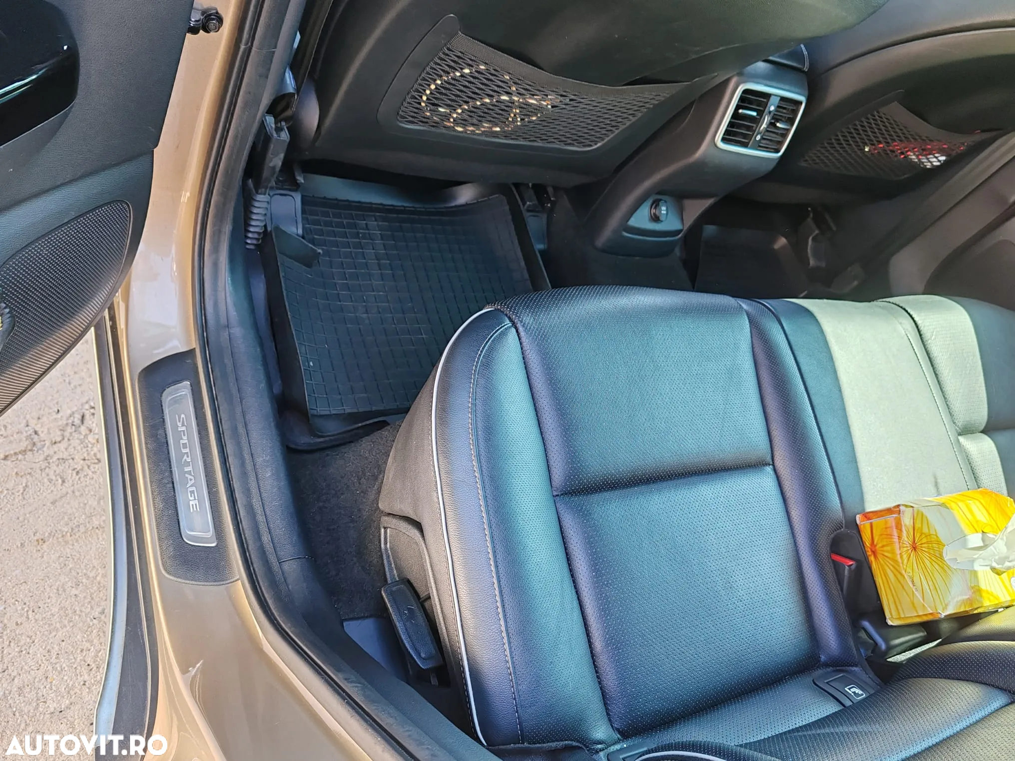 Kia Sportage 1.6 T-GDI 6MT 4x2 GT Line - 14