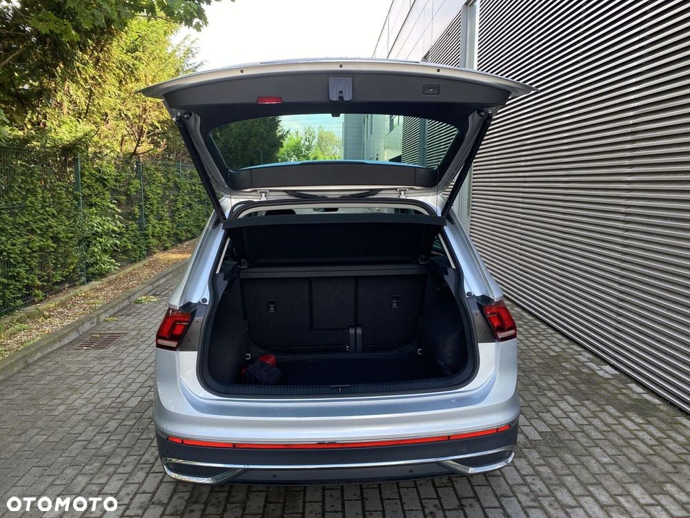 Volkswagen Tiguan 2.0 TSI 4Mot Elegance DSG - 35