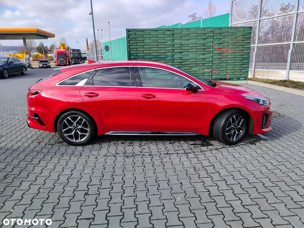 Kia ProCeed - 2