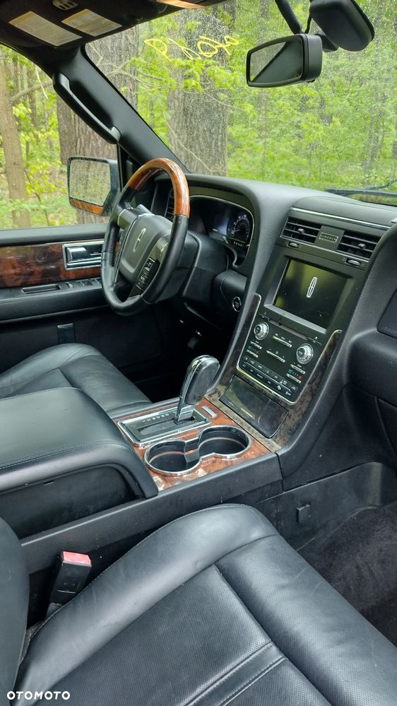 Lincoln Navigator - 5