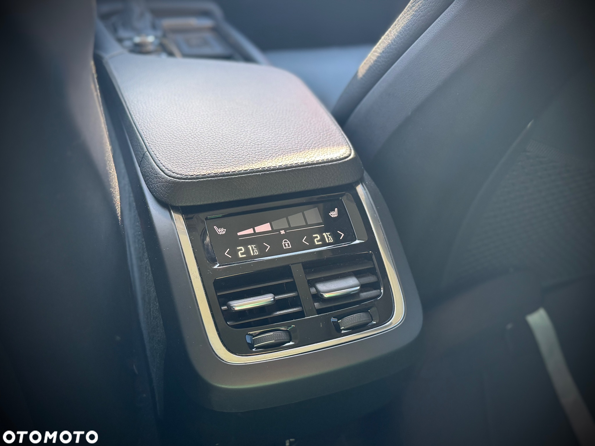 Volvo XC 90 T6 AWD Momentum 7os - 18