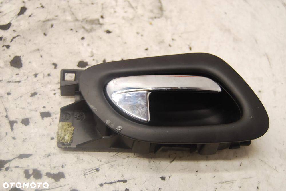 KLAMKA DRZWI WEWNĘTRZNA PRAWY PRZÓD TYŁ 9683446077 CITROEN C3 PICASSO 2009R. - 1