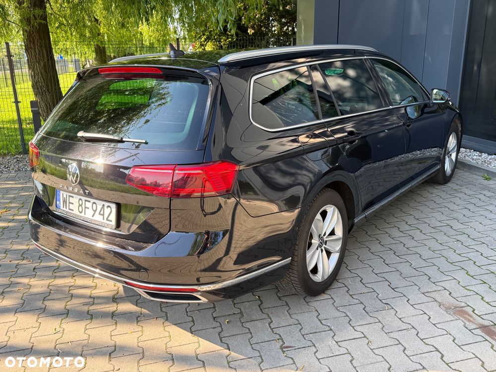 Volkswagen Passat 2.0 TDI EVO Elegance DSG - 24