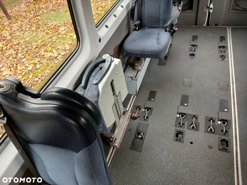 Mercedes-Benz SPRINTER - 17