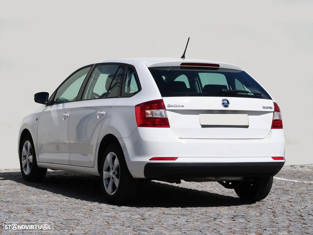 Skoda Rapid Spaceback 1.2 TSi Elegance - 7