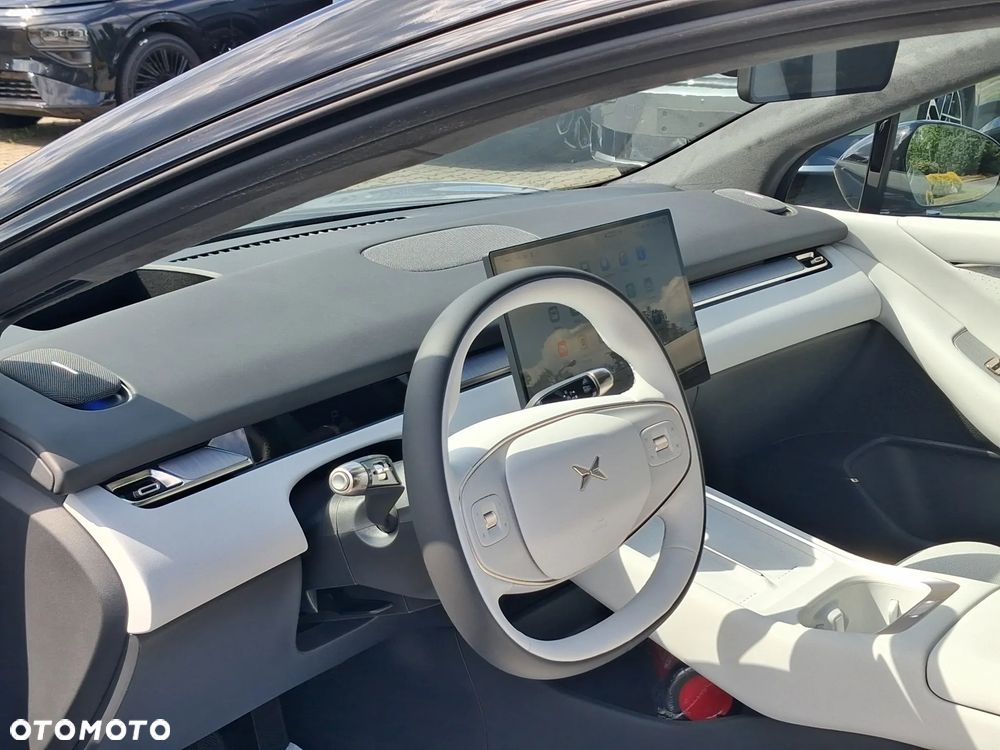 XPeng P7+ 74.9 kWh RWD Long Rage Pro - 10