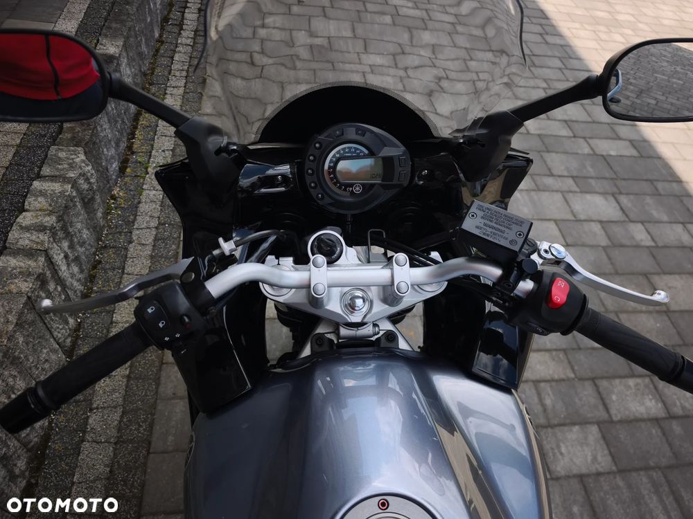 Yamaha FZ6 - 22
