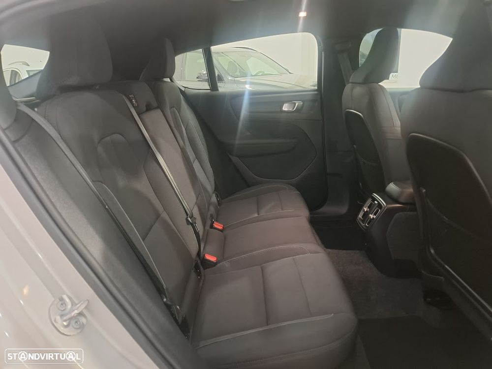 Volvo C40 Recharge 82 kWh Single M. Extended Range RWD Ultimate - 30