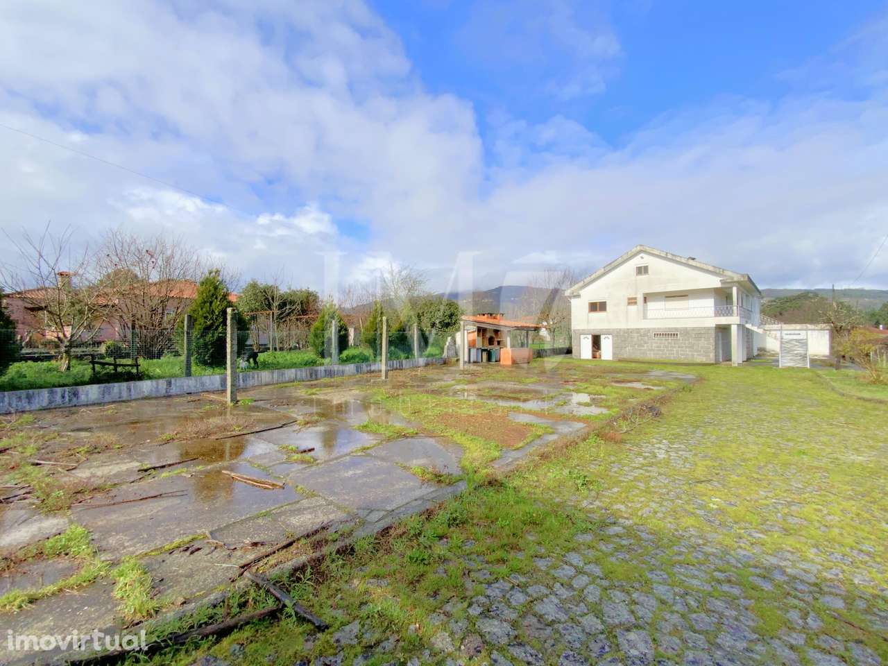 Moradia para Restauro com 4000m2 de Terreno na Gemieira, Ponte de Lima - Grande imagem: 2/28