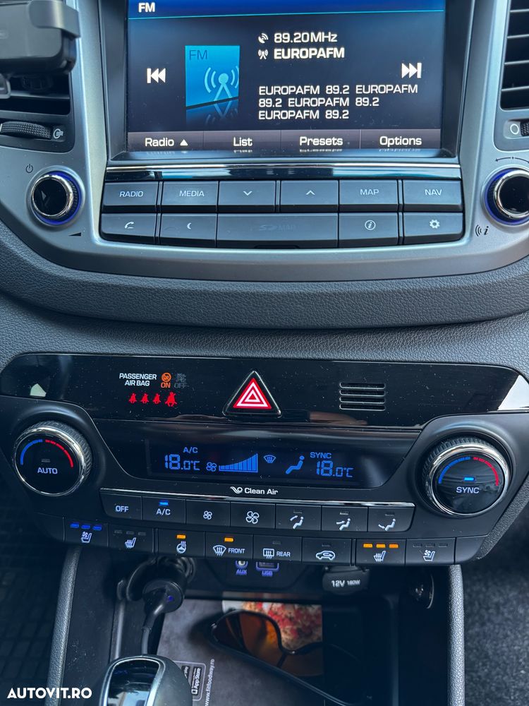 Hyundai Tucson 2.0 CRDI 4WD Automatik Premium - 13