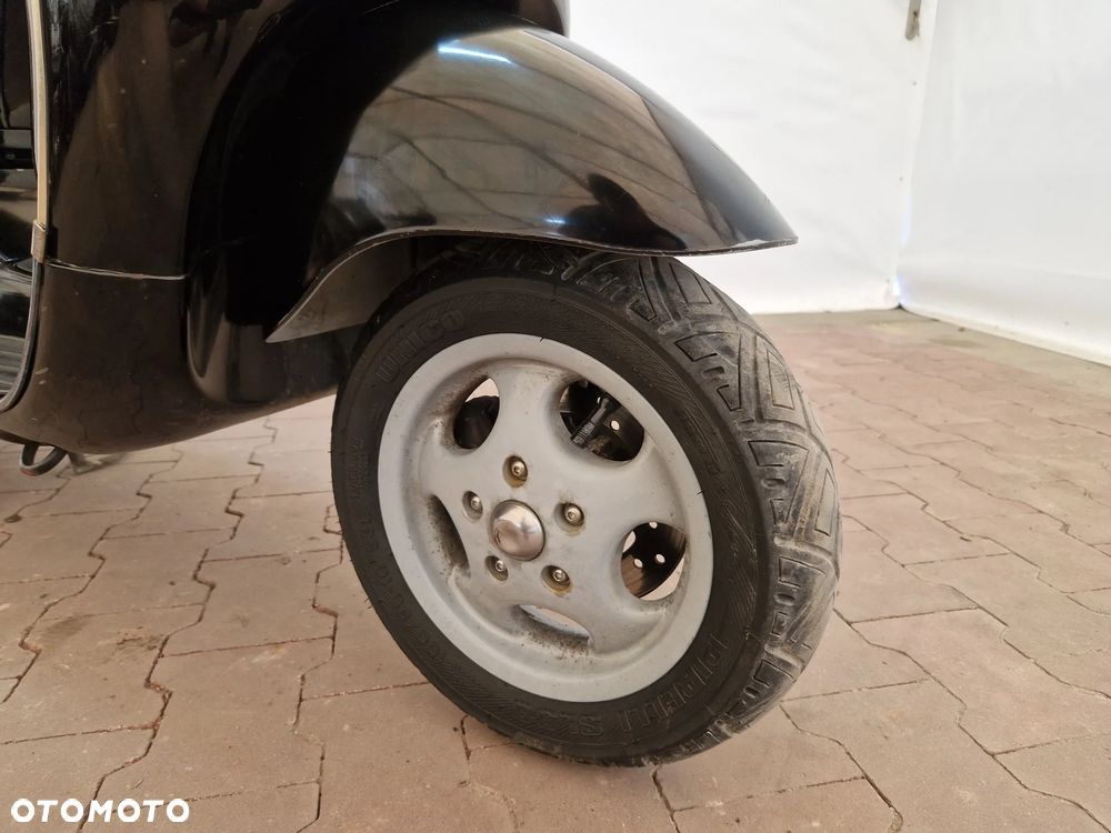 Piaggio Vespa - 28