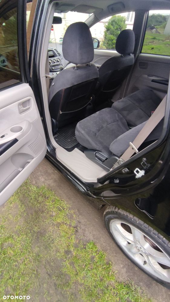 Mitsubishi Grandis 2.4 Automatik Invite - 9