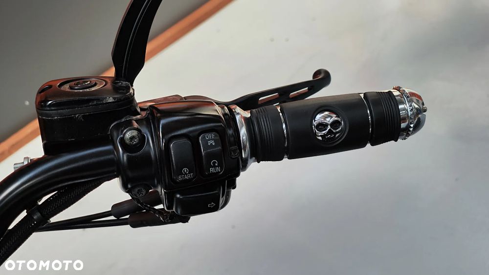Harley-Davidson Dyna Street Bob - 28