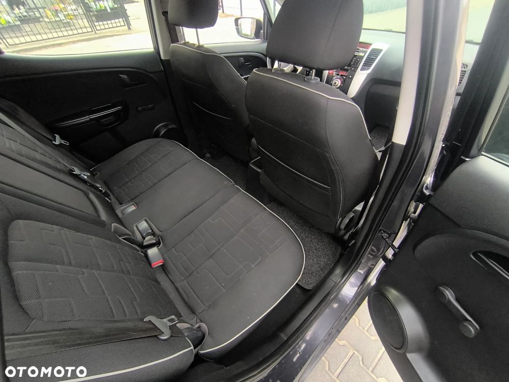 Kia Venga 1.4 CRDi M - 21