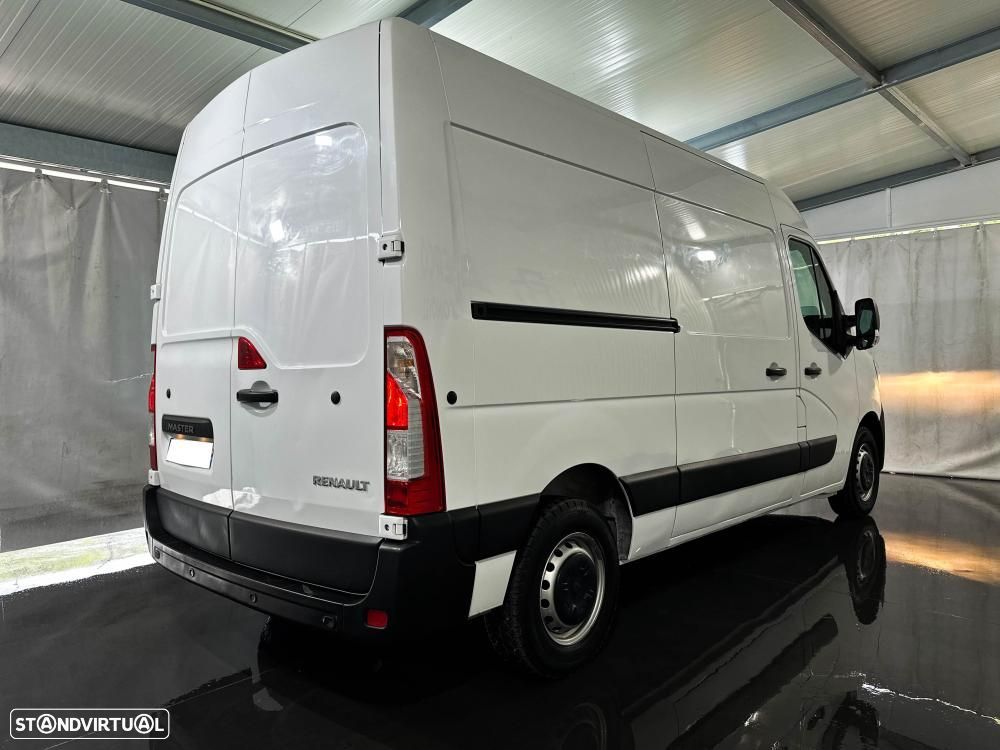 Renault Master L2H2 2.3 DCi 135cv Confort - 4