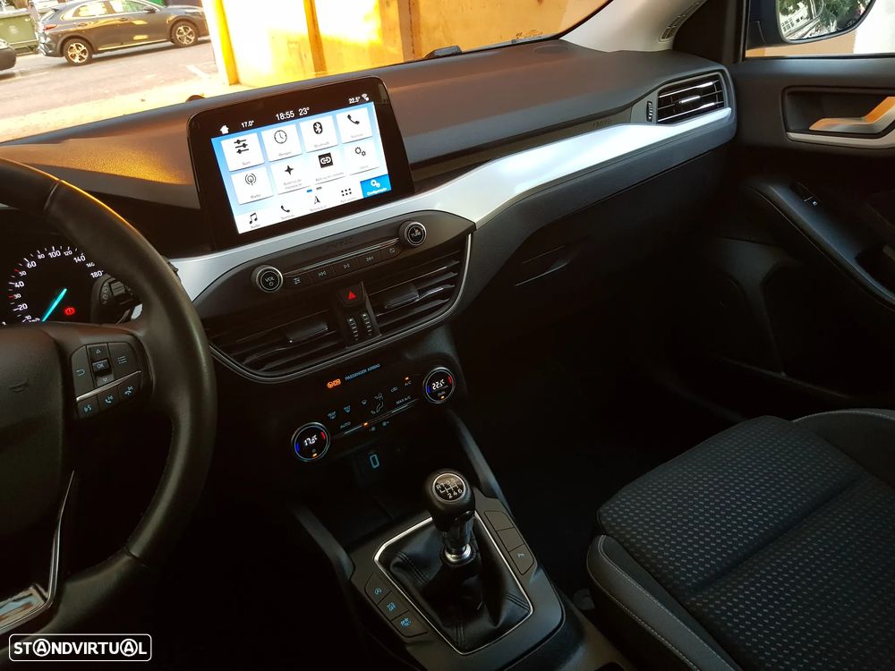 Ford Focus SW 1.5 TDCi EcoBlue Business - 49