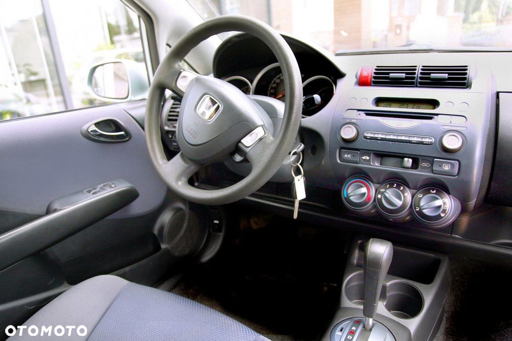 Honda Jazz 1.4 CVT LS - 12