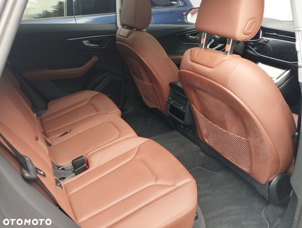 Audi Q8 SUV TFSI quattro 250 kW tiptronic S line business - 21