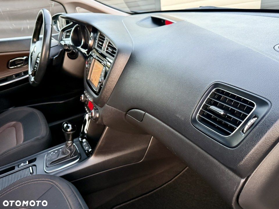 Kia Ceed 1.6 GDI XL DCT - 31