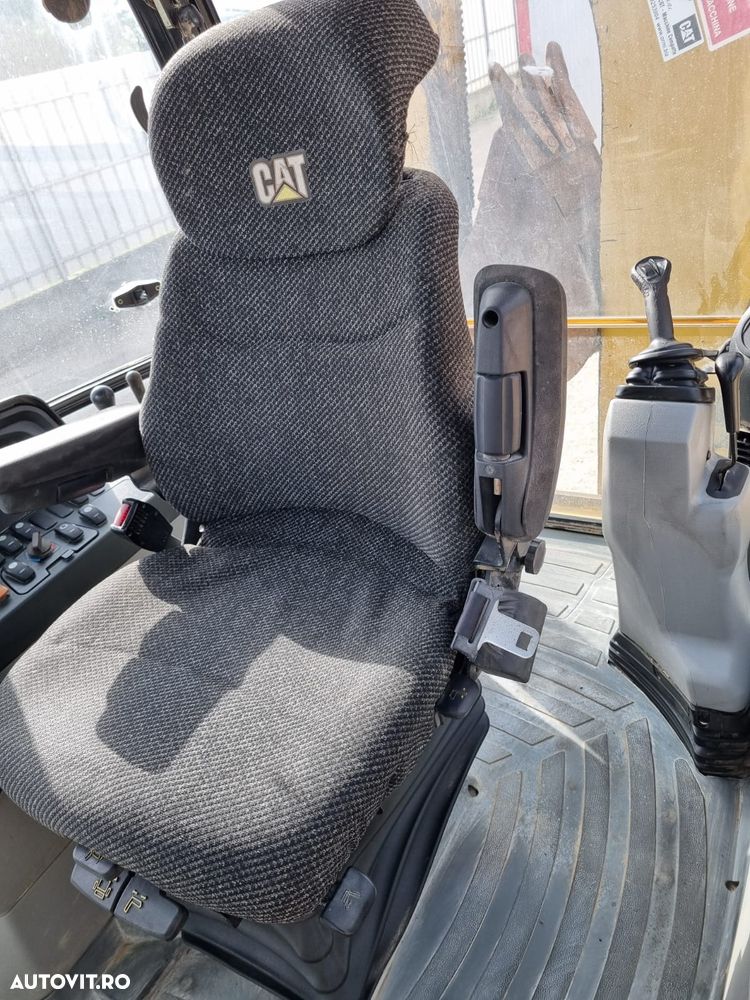 Caterpillar 432E - 4