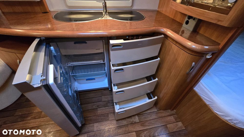 Hobby 560 Excelsior Mover Solar TV/DVD Radio Hi-Fi Isabella Łazienka / WC - 19