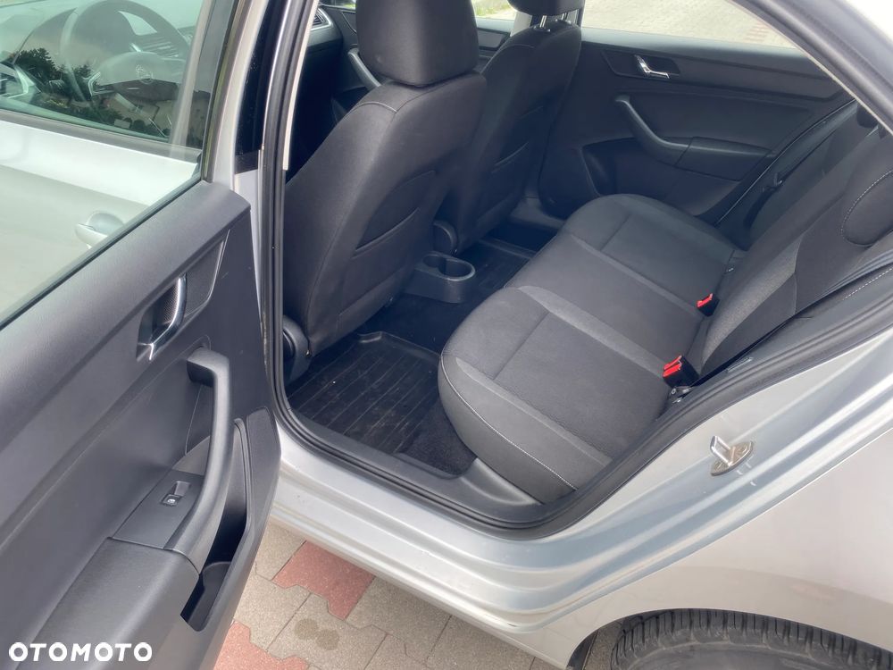 Skoda RAPID 1.4 TDI DPF Ambition - 9