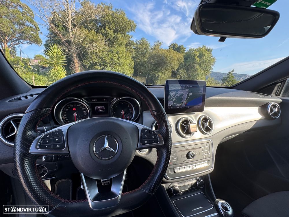 Mercedes-Benz CLA 180 d AMG Line - 9