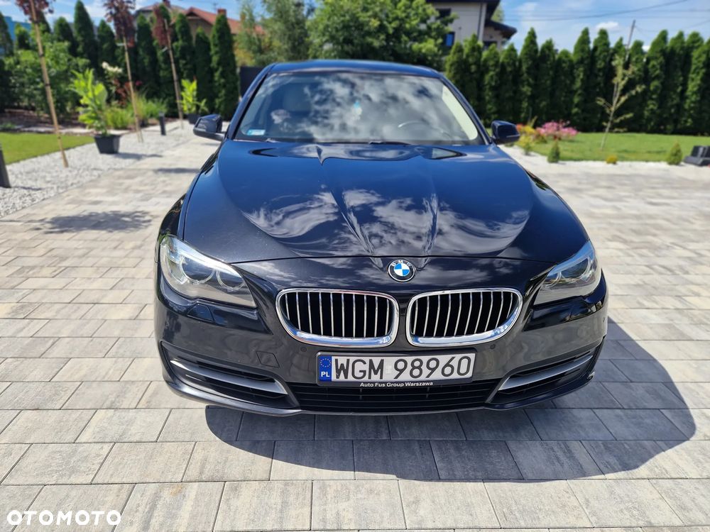 BMW Seria 5 520d xDrive Luxury Line - 4