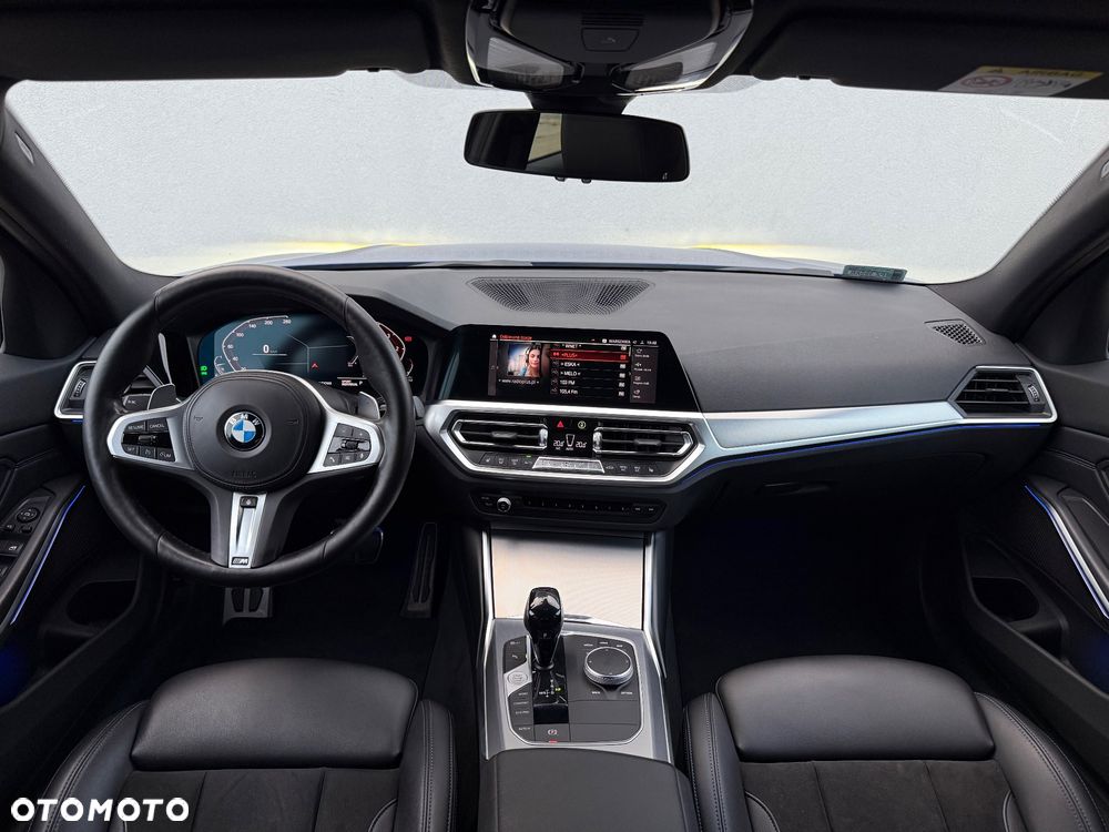 BMW Seria 3 320d xDrive M Sport Sport - 14