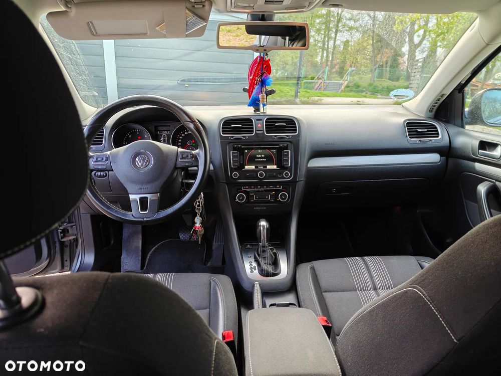 Volkswagen Golf 2.0 TDI DPF BlueMotion Technology DSG MATCH - 14