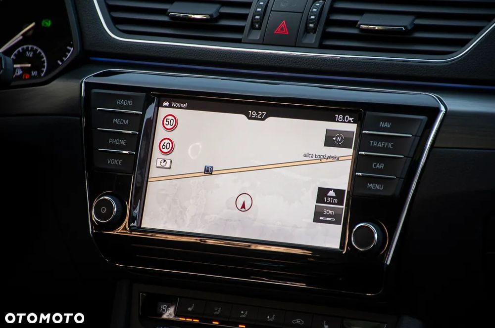 Skoda Superb 2.0 TDI DSG Ambition - 16