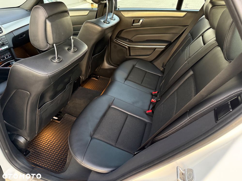 Mercedes-Benz Klasa E 350 BlueTEC 7G-TRONIC Avantgarde - 19