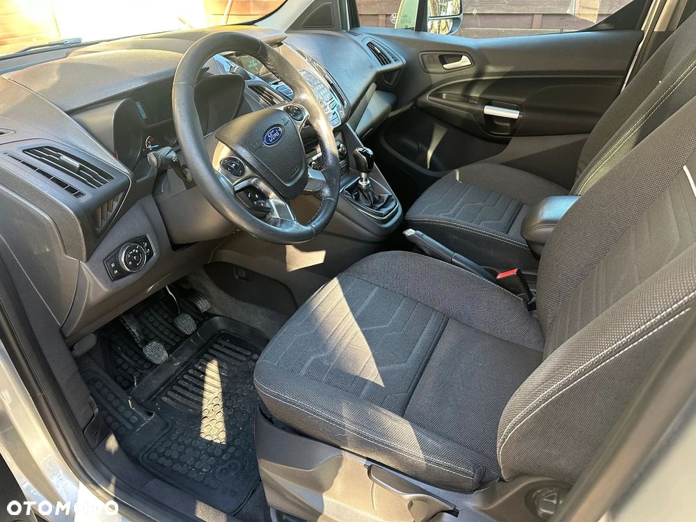 Ford Tourneo Connect Grand - 8
