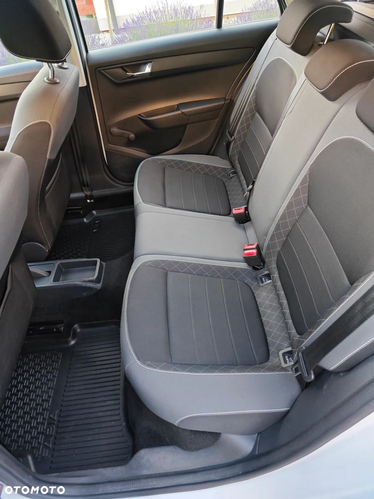 Skoda Fabia 1.0 TSI Ambition - 10