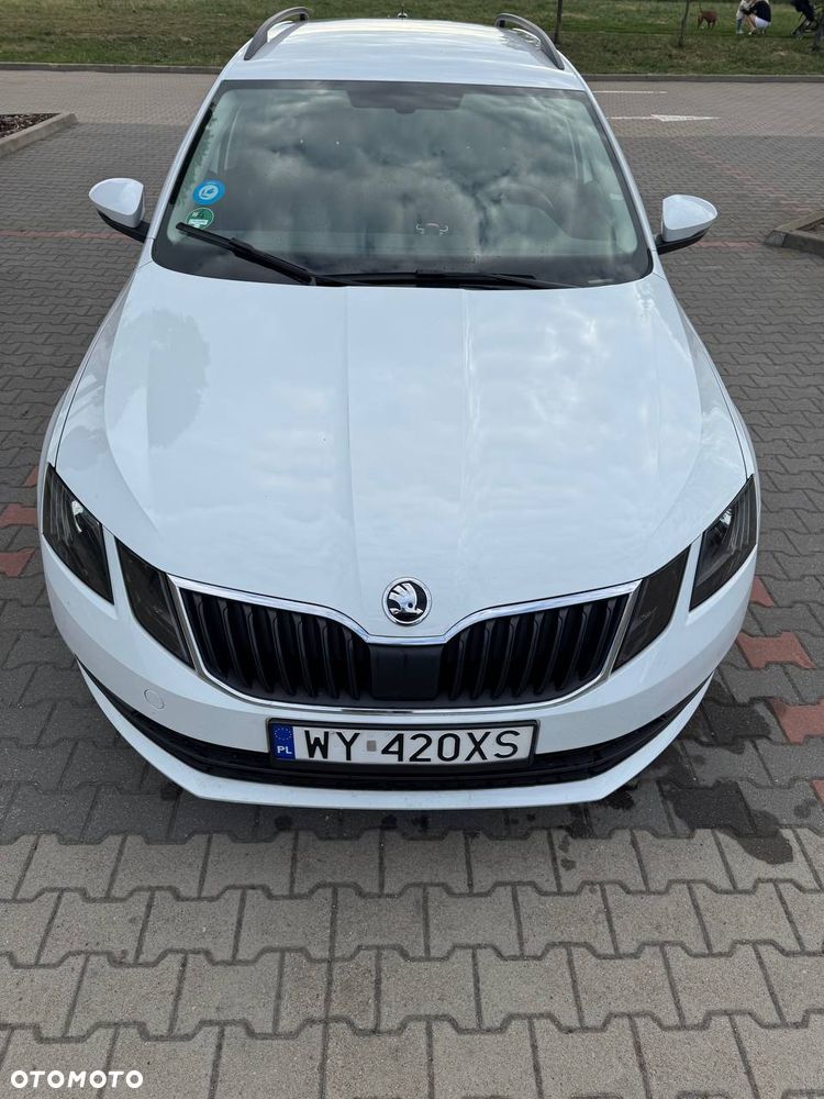 Skoda Octavia 1.6 TDI DSG Clever - 9