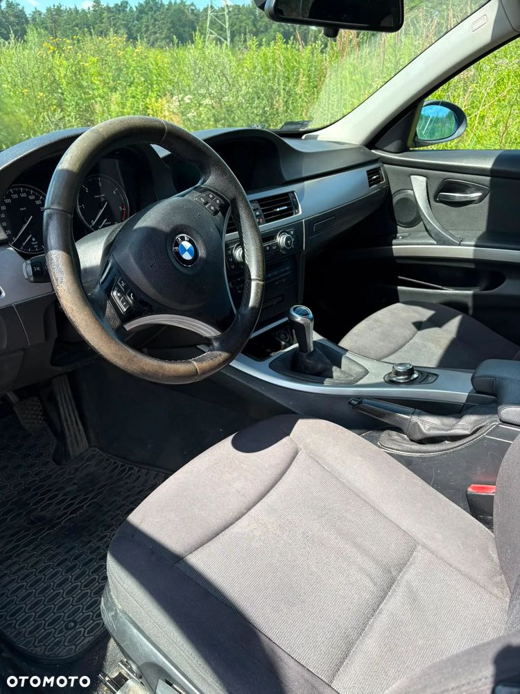 BMW Seria 3 318d - 6