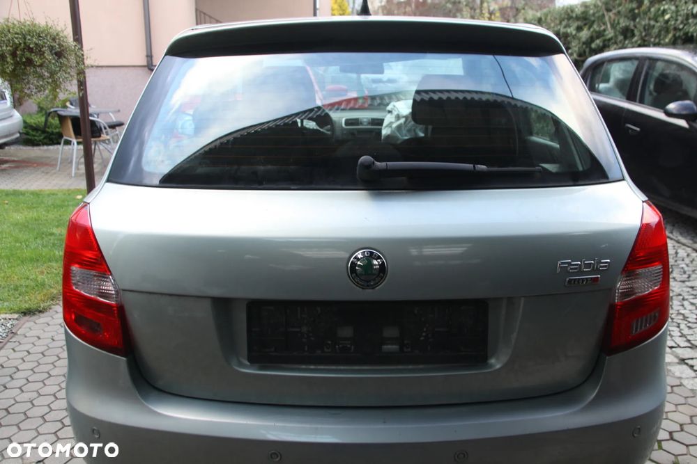 Lampa  Tylna  SKODA FABIA II HATCHBACK / KOMBI Prawa - 2