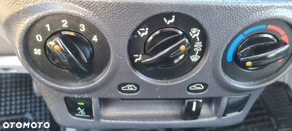 Kia Picanto 1.1 LX - 7