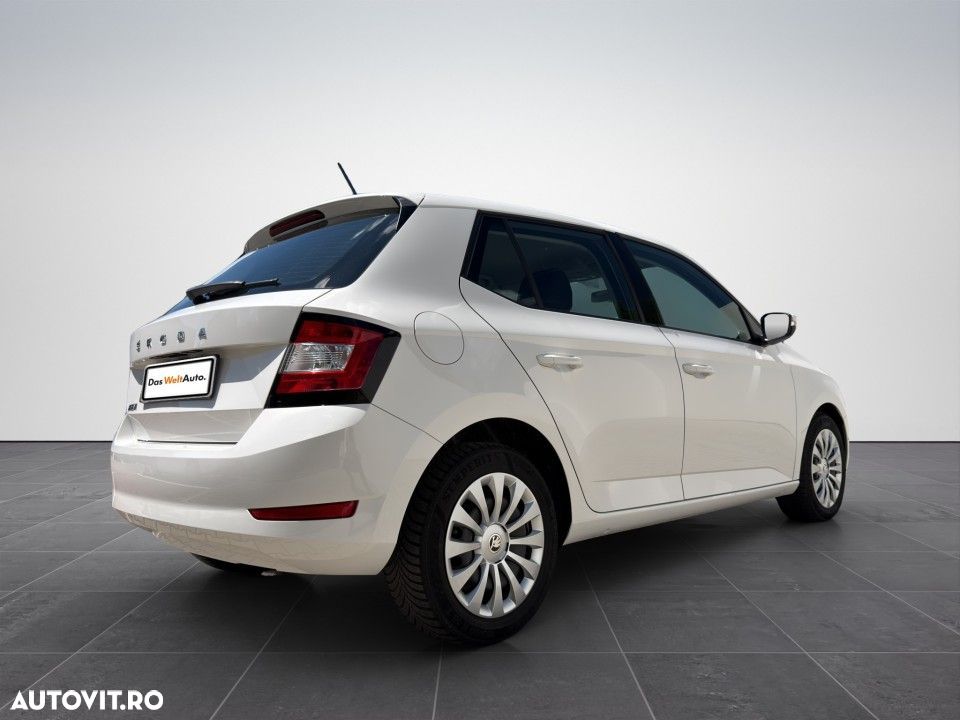 Skoda Fabia - 10